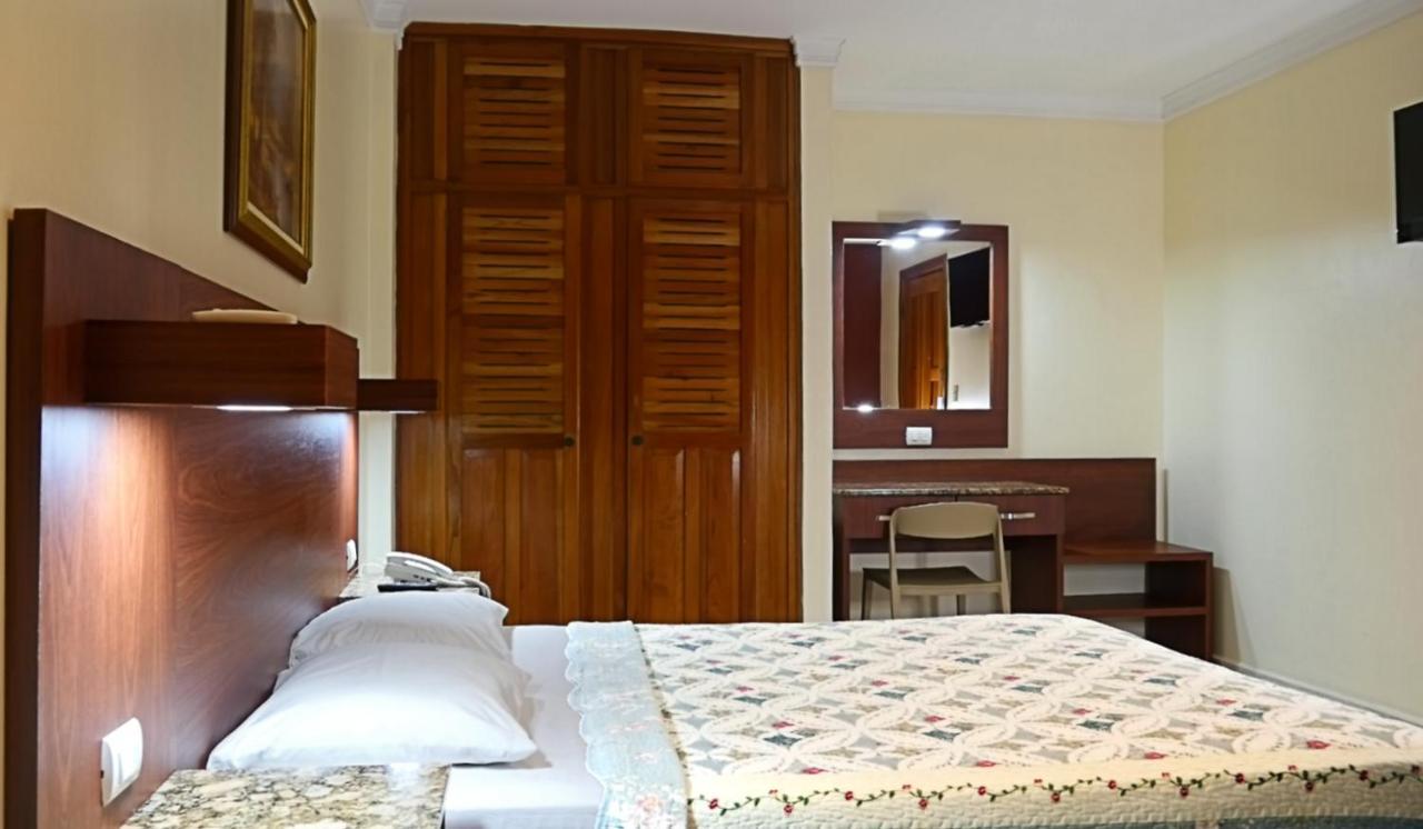 דויד Hotel Castilla מראה חיצוני תמונה