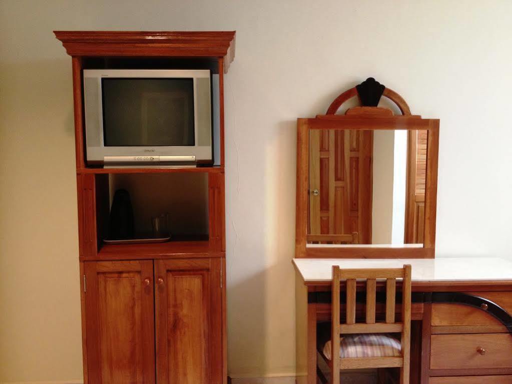 דויד Hotel Castilla מראה חיצוני תמונה